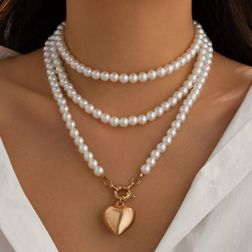Pearl Chain Heart Necklace designed for comfort and style at Lookzlike