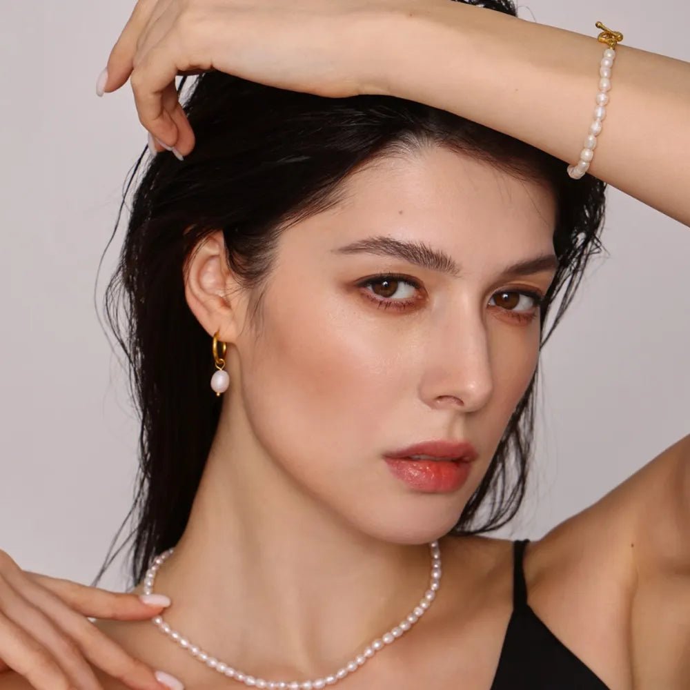 Pearl Necklace, Bracelet and Earrings 4-Piece Jewelry Set - Lookzlike