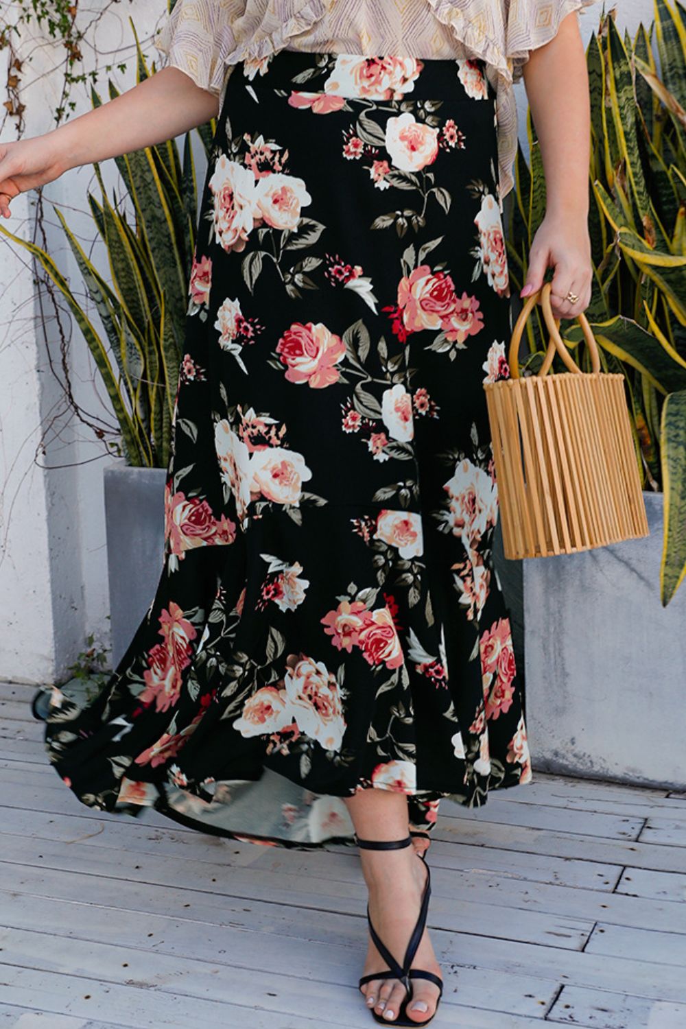 Plus Size Floral High-Rise Skirt - Lookzlike