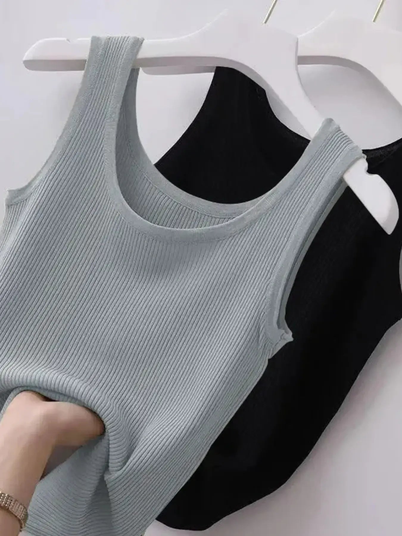 Plus Size Ribbed Knit Scoop Neck Tank Top - Lookzlike