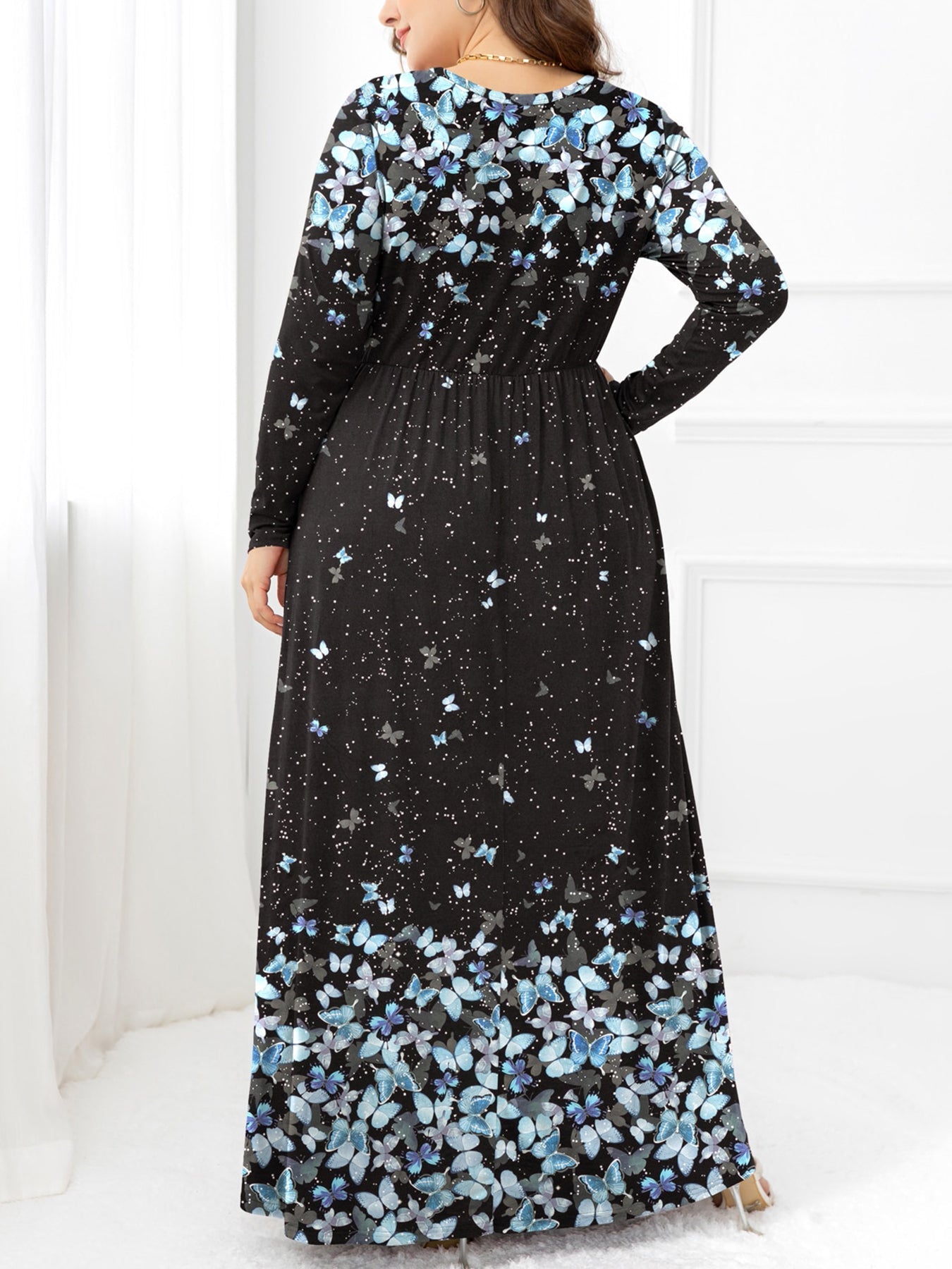 Plus Size Round Neck Maxi Dress with Pockets - Lookzlike
