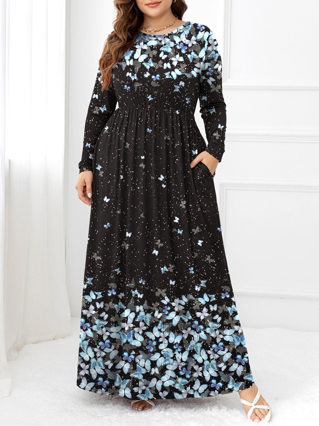 Plus Size Round Neck Maxi Dress with Pockets - Lookzlike