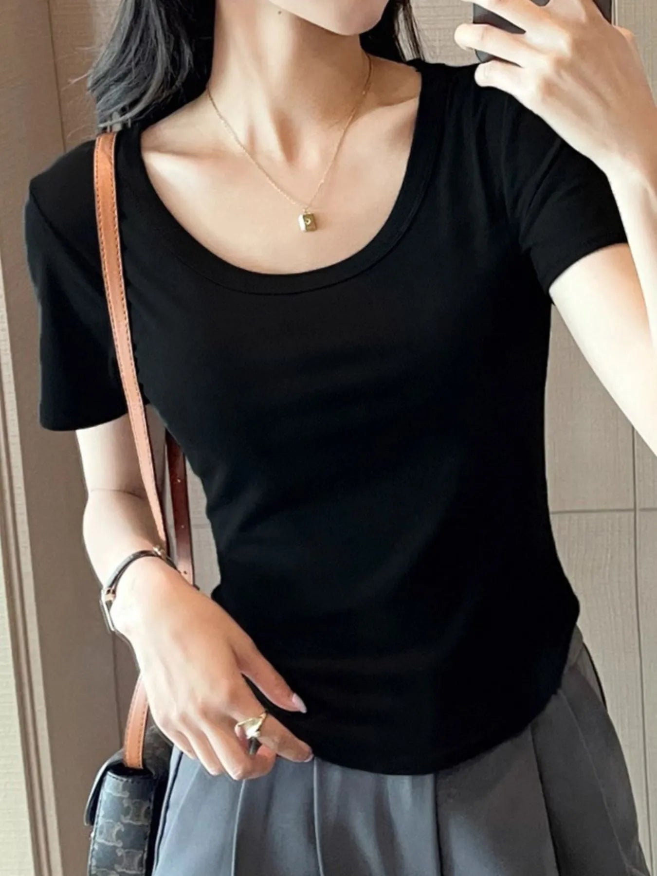 Plus Size Round Neck Short Sleeve T-Shirt - Lookzlike