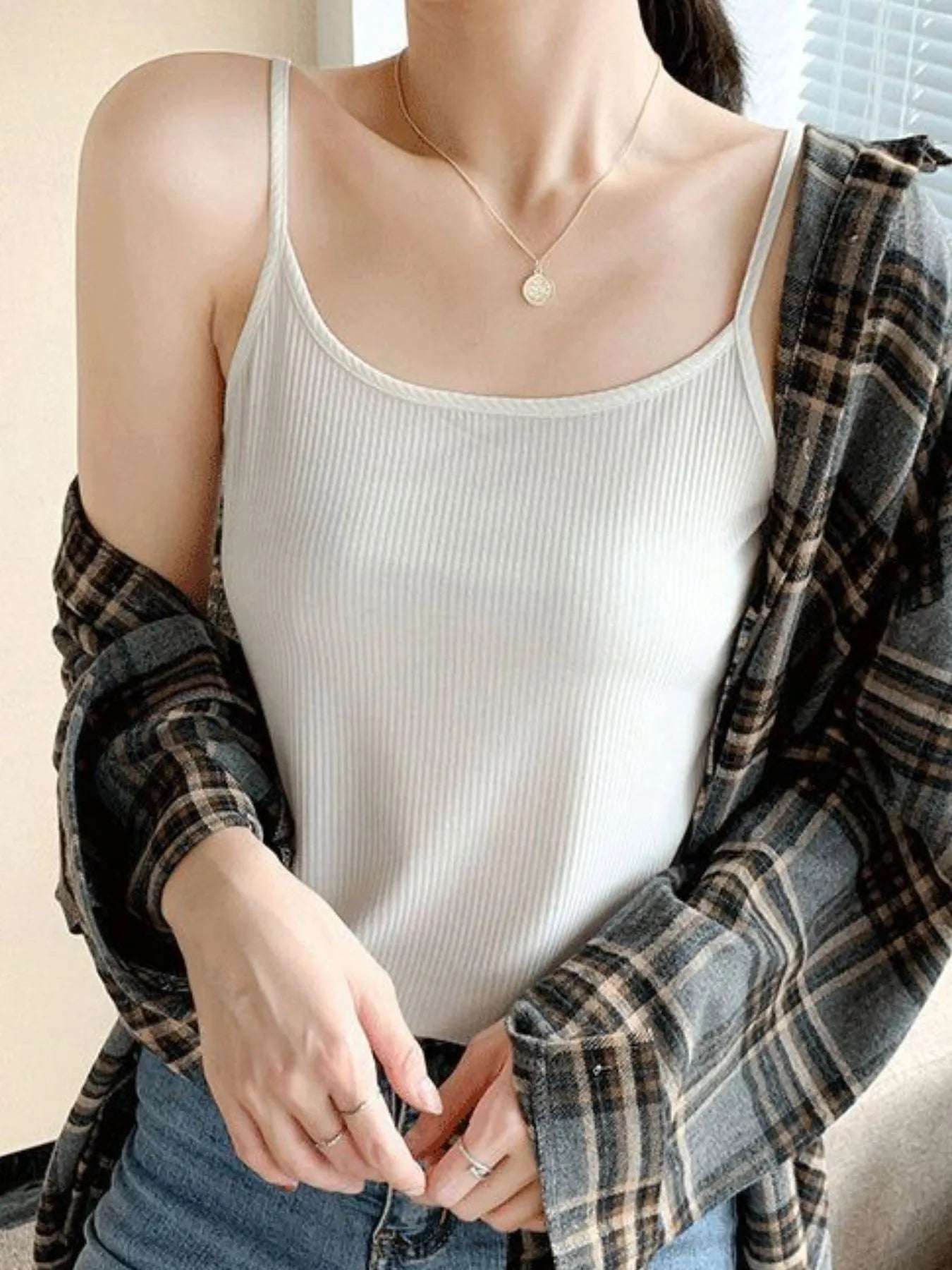Plus Size Scoop Neck Cami Top - Lookzlike