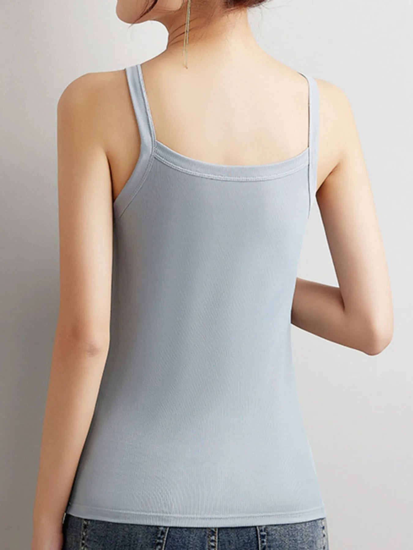 Plus Size Scoop Neck Tank Top - Lookzlike