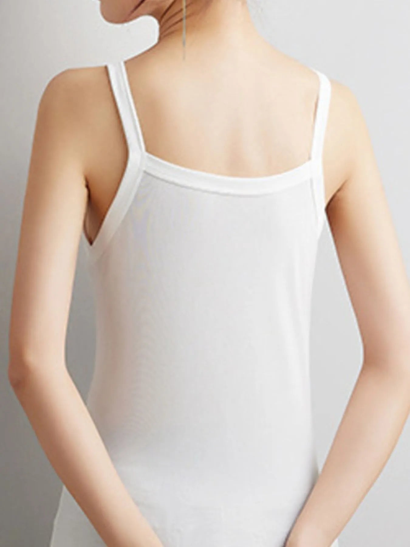 Plus Size Scoop Neck Tank Top - Lookzlike