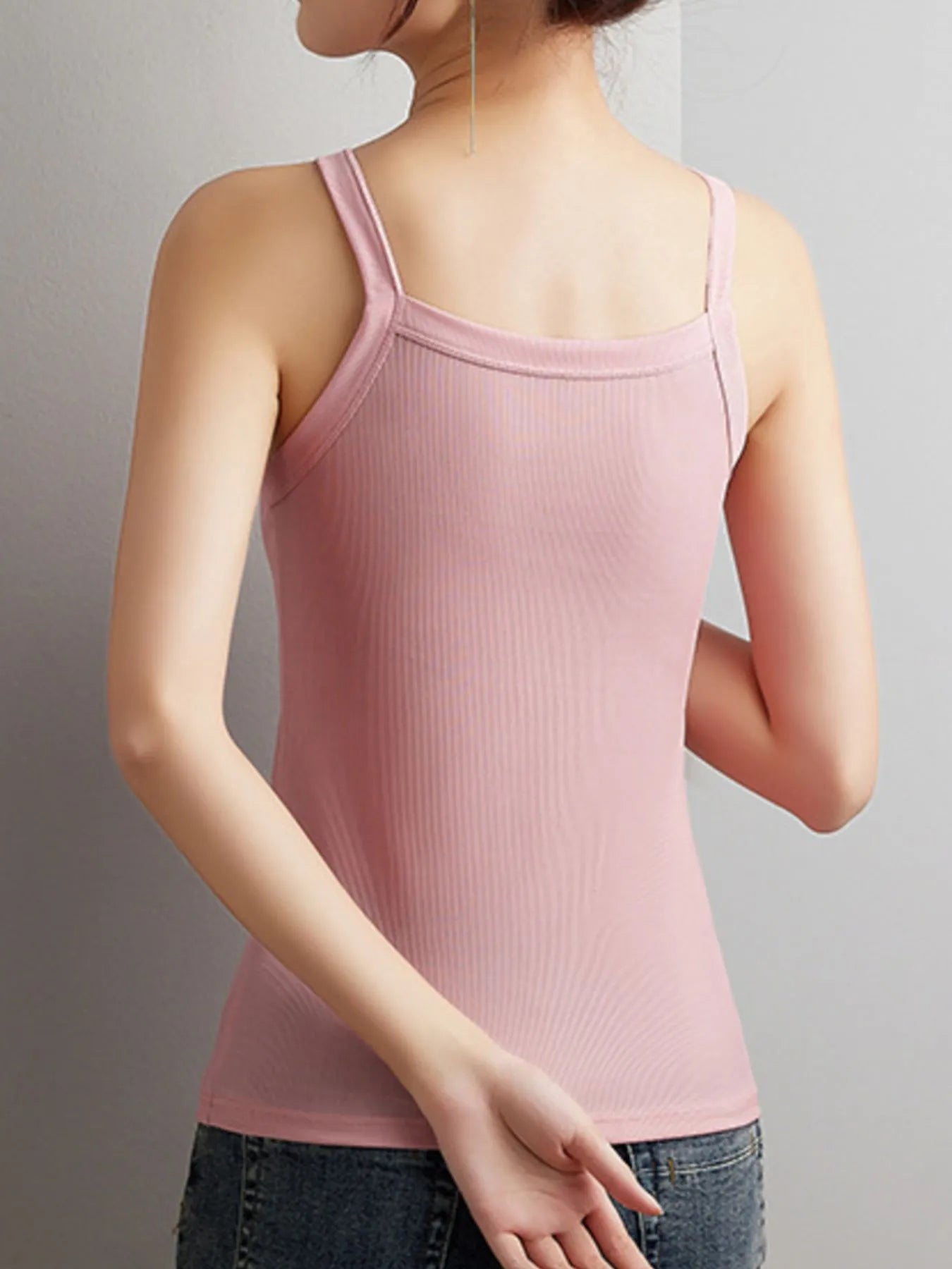 Plus Size Scoop Neck Tank Top - Lookzlike