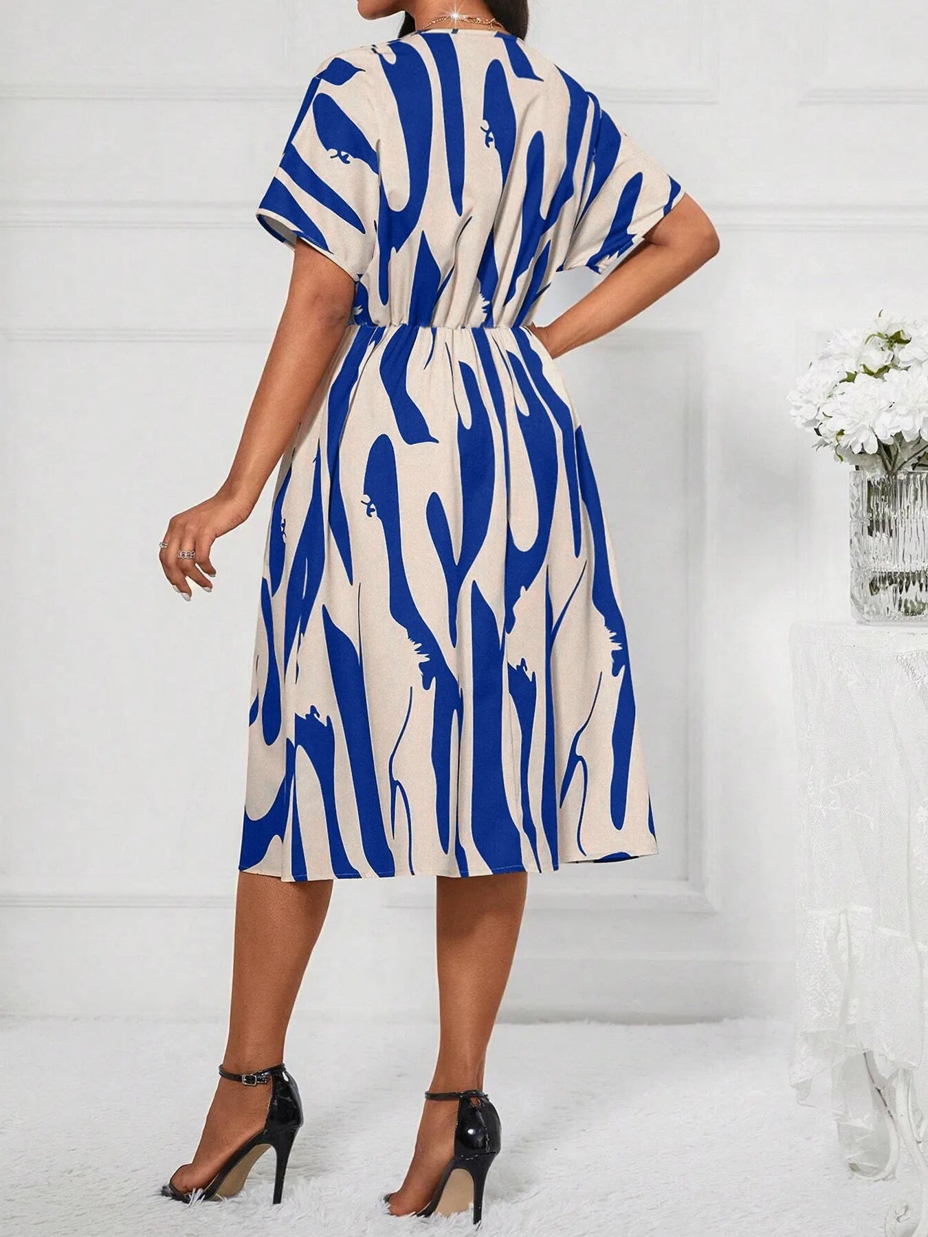 Printed V-Neck Short Sleeve Dress - Lookzlike
