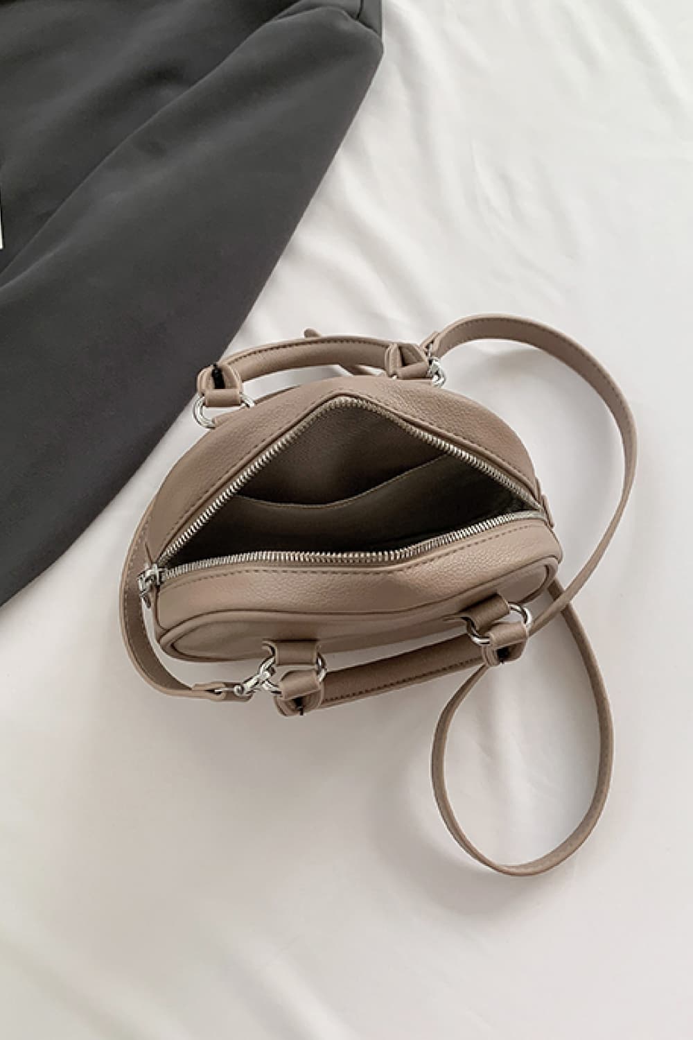PU Leather Handbag - Lookzlike