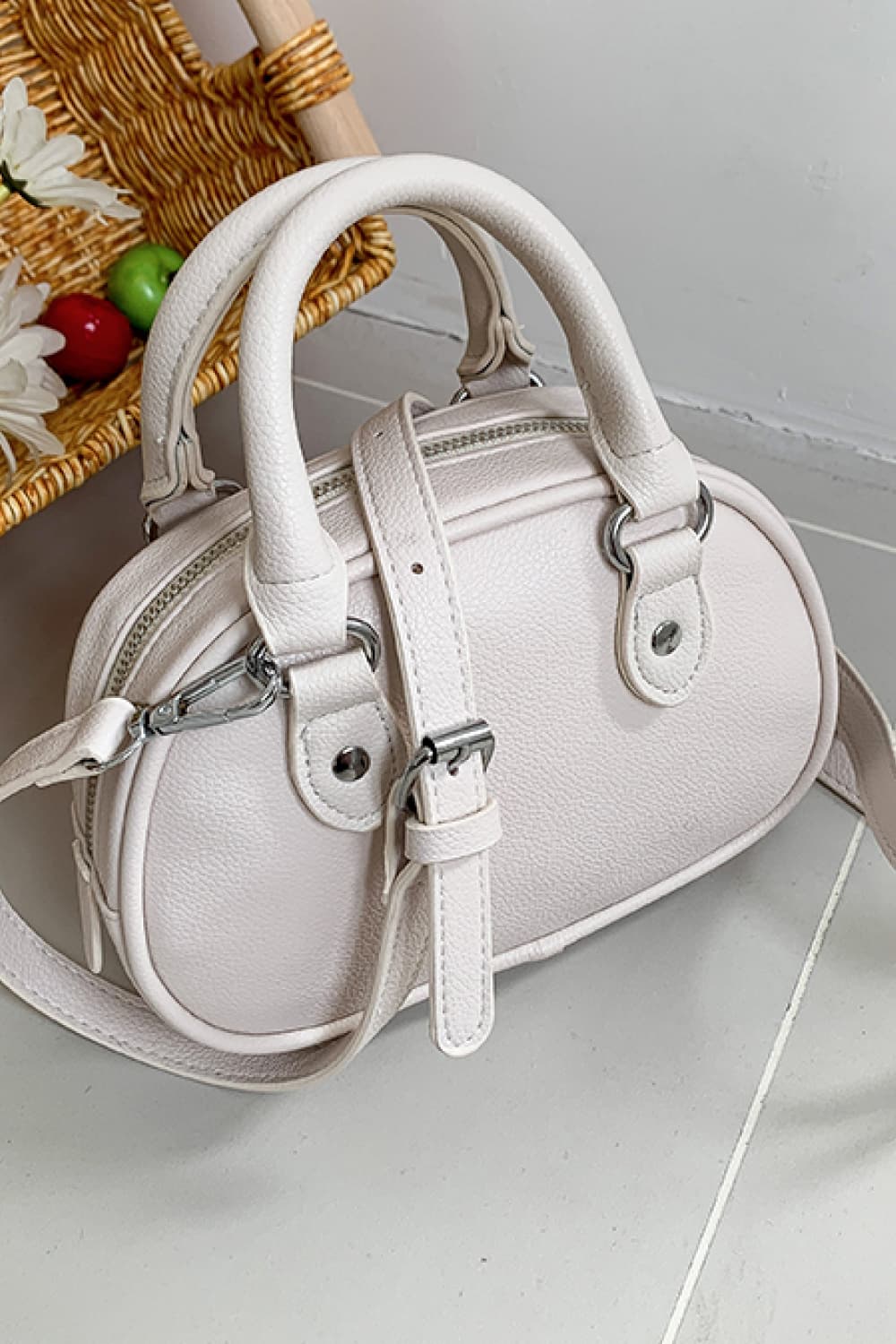 PU Leather Handbag - Lookzlike