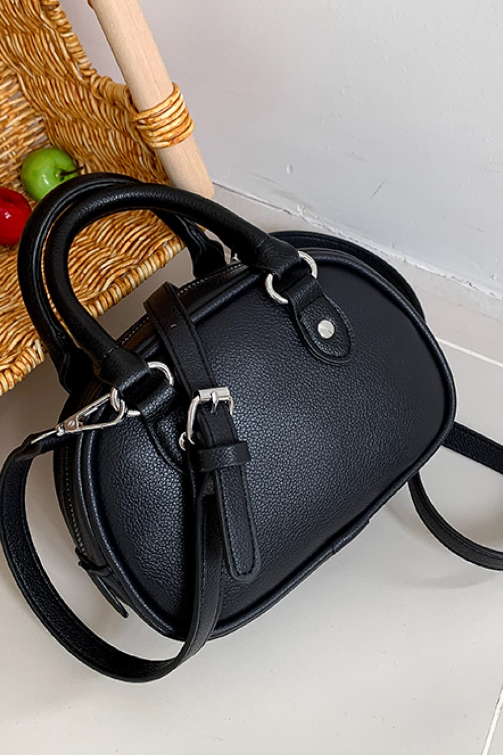 PU Leather Handbag - Lookzlike