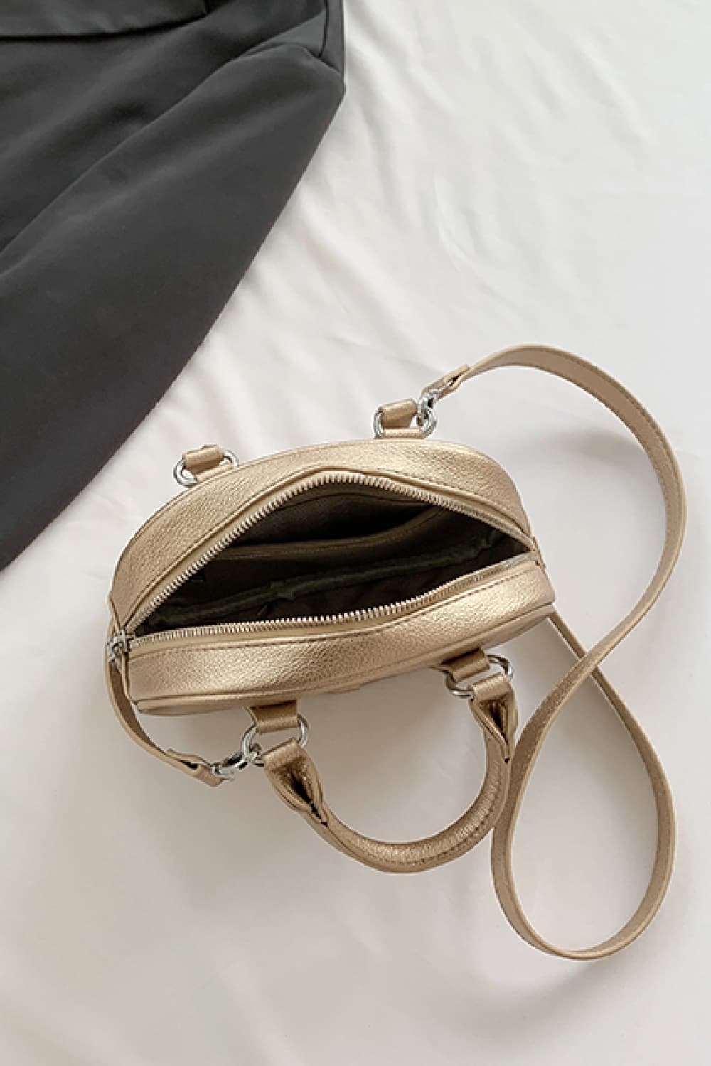 PU Leather Handbag - Lookzlike