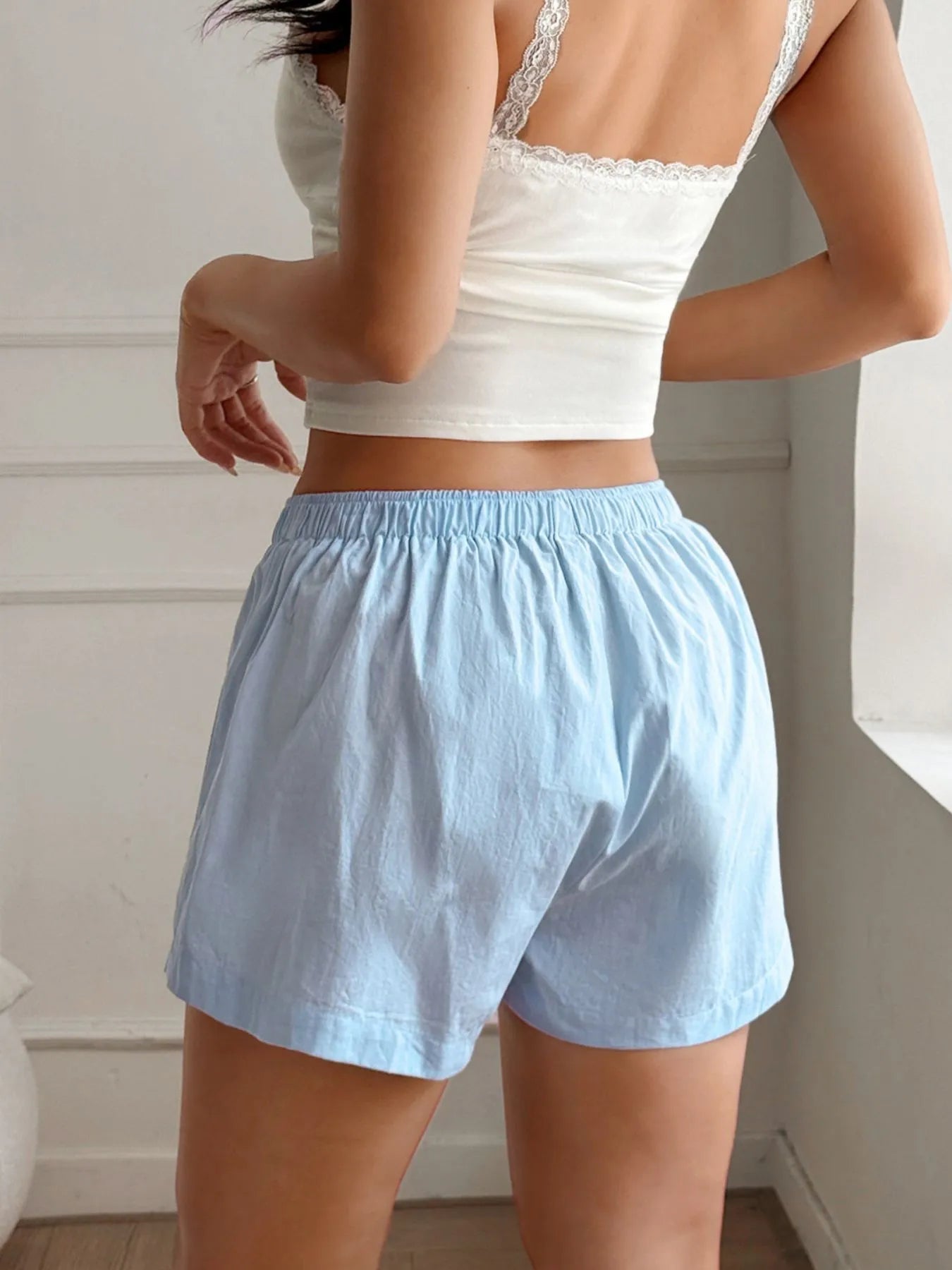 Relaxed Fit Elastic Waist Shorts - Lookzlike