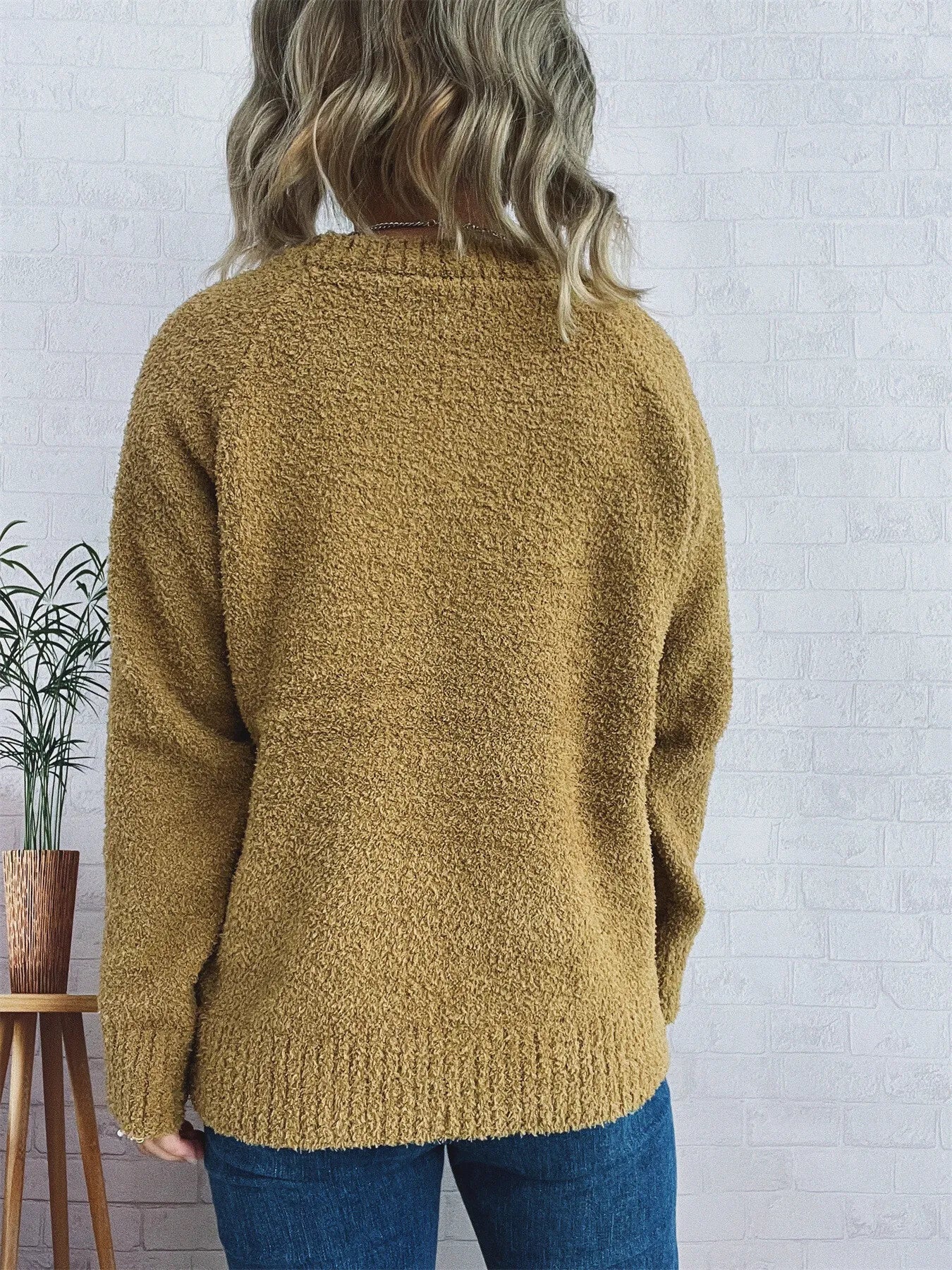 Round Neck Raglan Sleeve Sweater designed for comfort and style at Lookzlike