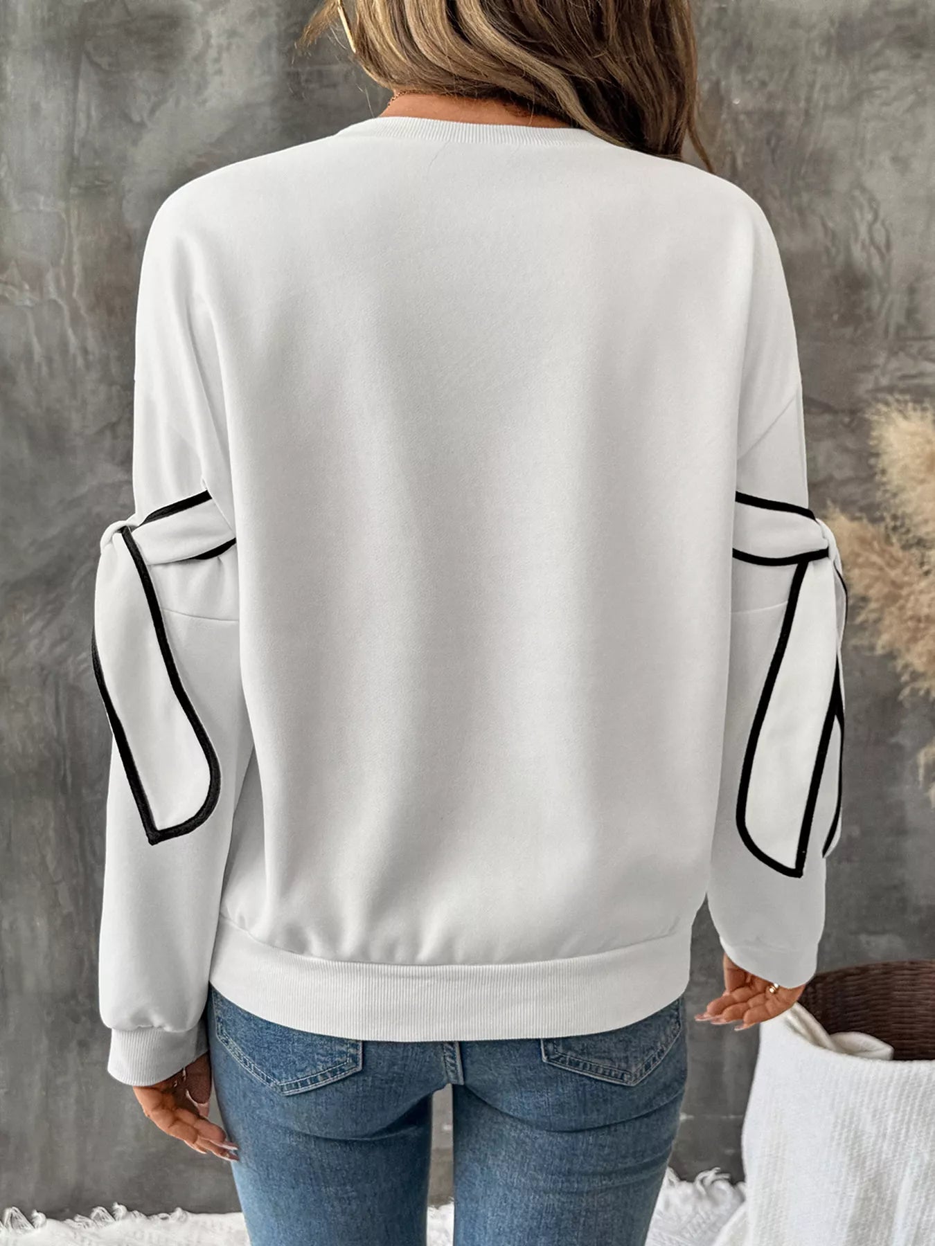 Side Striped Round Neck Sweatshirt designed for comfort and style at Lookzlike