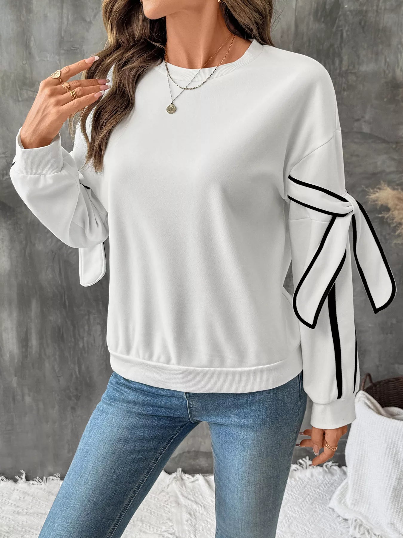 Side Striped Round Neck Sweatshirt designed for comfort and style at Lookzlike
