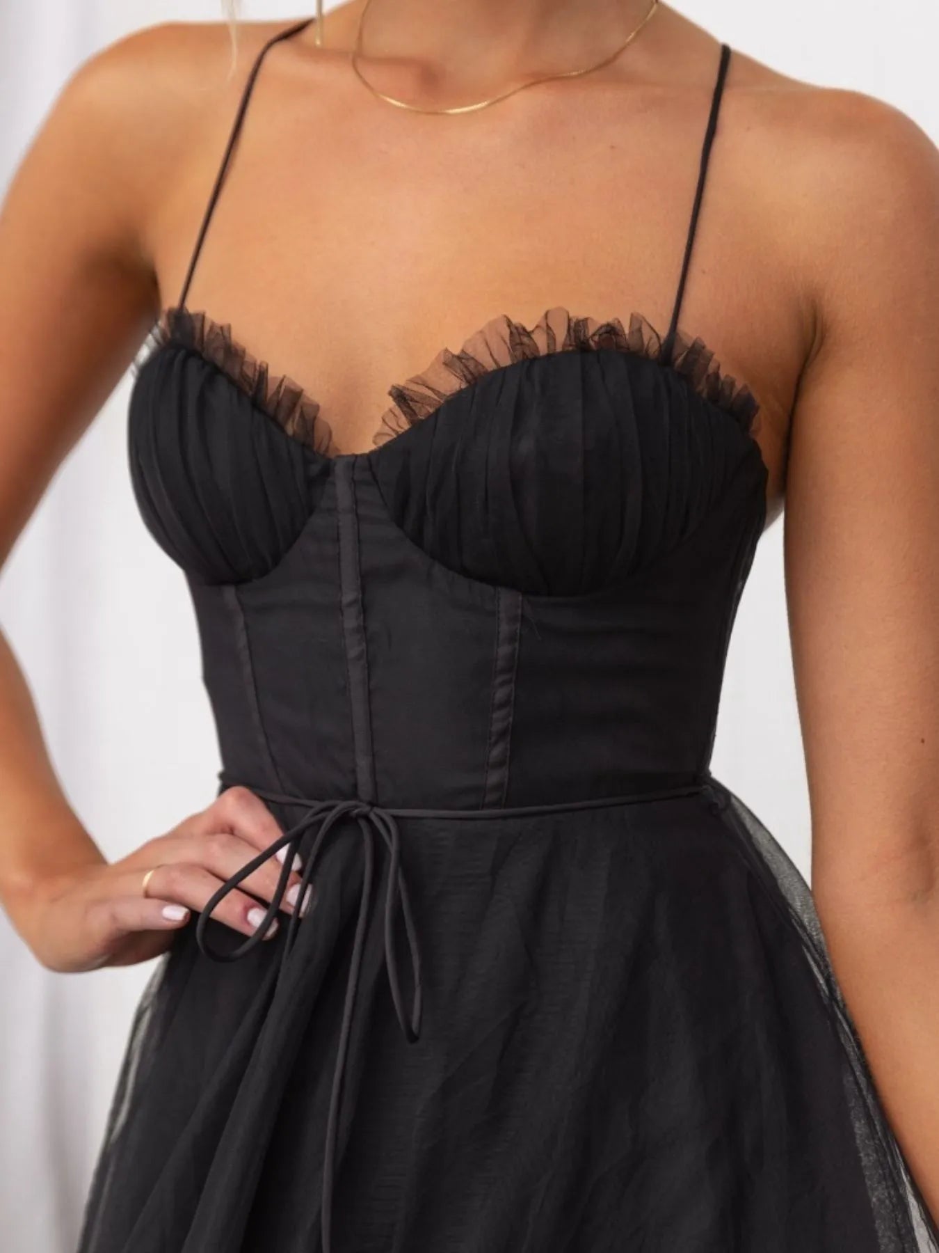 Sweetheart Neck Tulle Midi Dress - Lookzlike