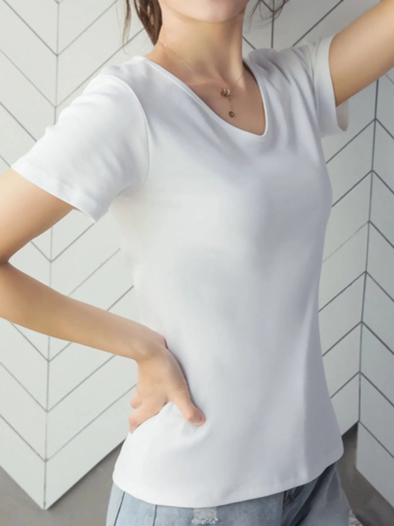 V-Neck Short Sleeve T-Shirt - Lookzlike