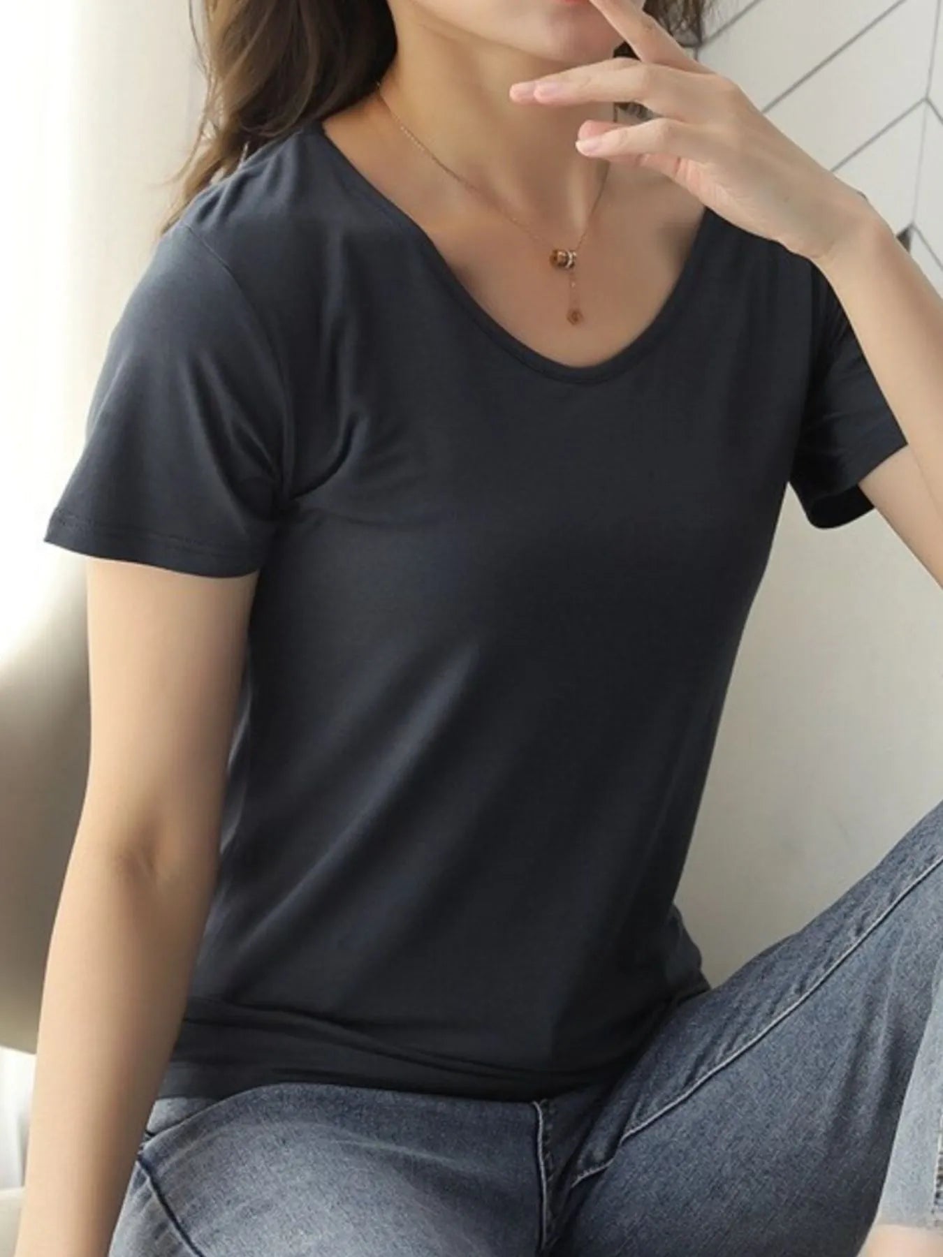 V-Neck Short Sleeve T-Shirt - Lookzlike