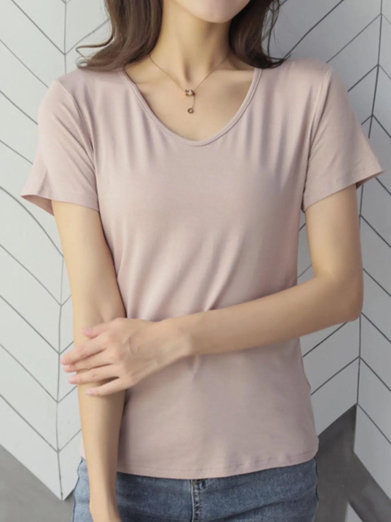 V-Neck Short Sleeve T-Shirt - Lookzlike